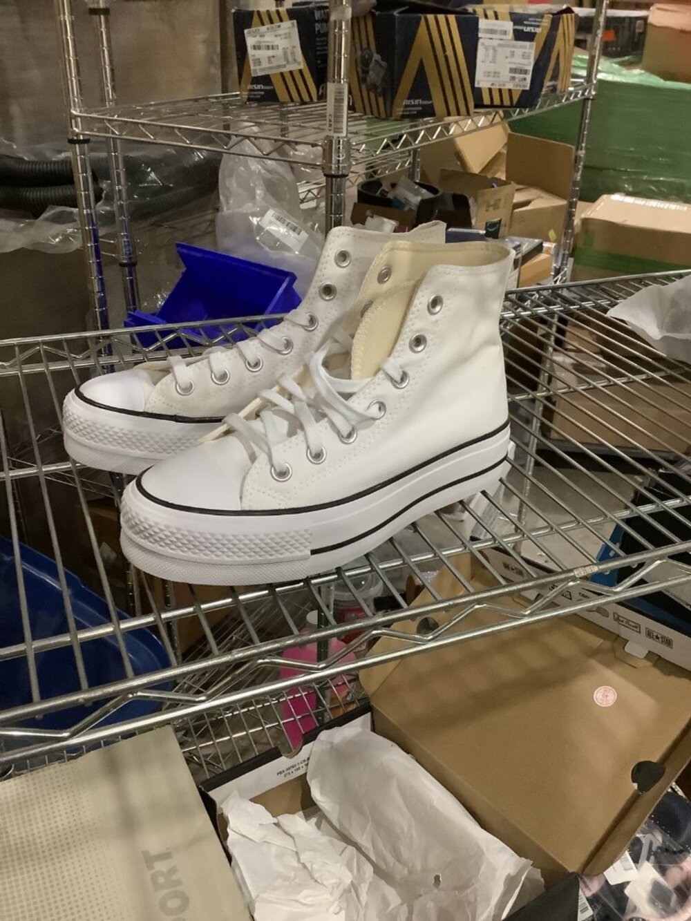 CONVERSE Women Chuck Taylor Lift Canvas Hi White